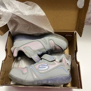 Sketchers light